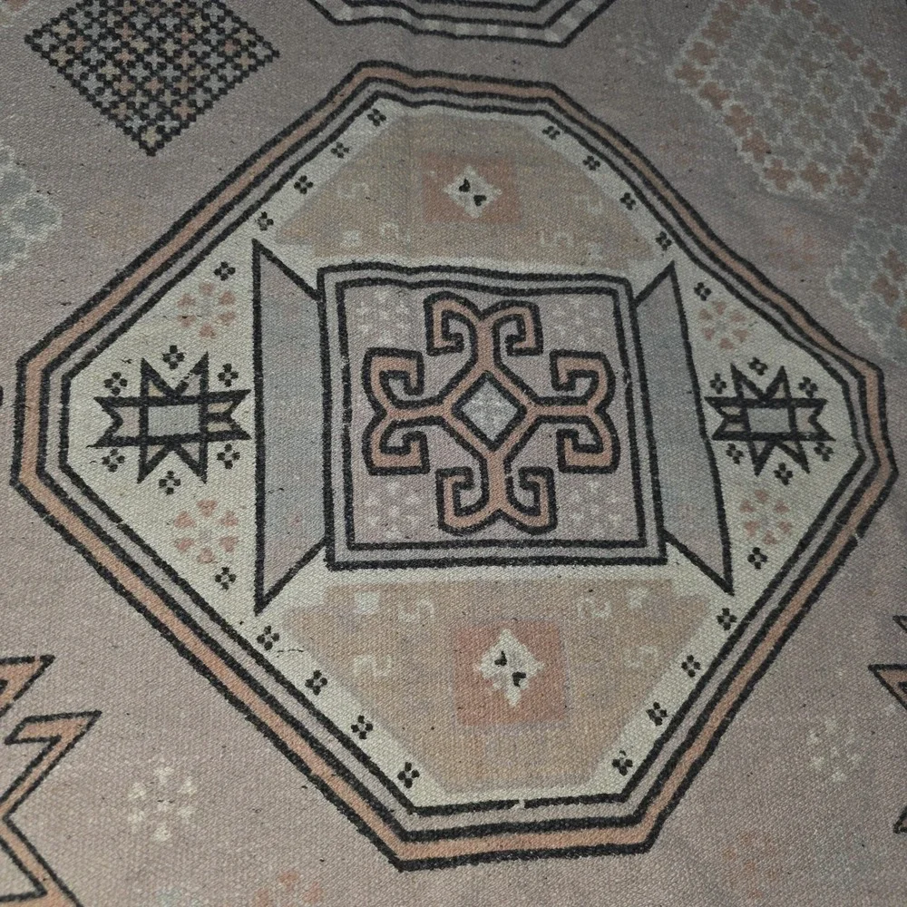 Vintage Area Rug 33